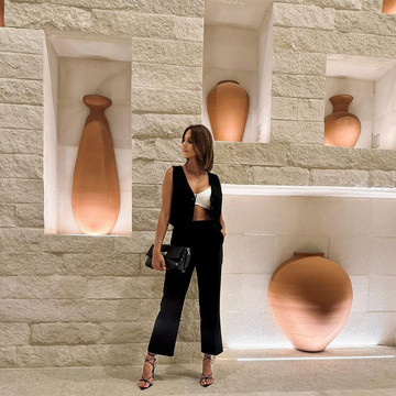 Τα black and white σύνολα που θα σου δώσουν έμπνευση για τις εξόδους σου Τα black and white σύνολα που θα σου δώσουν έμπνευση για τις εξόδους σου