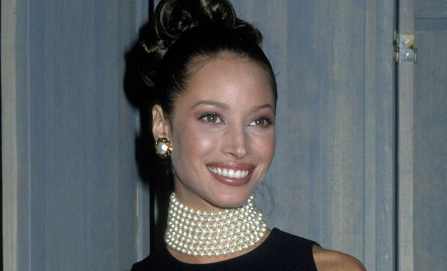 Christy Turlington: Πιο σέξι από ποτέ στα 55 της δηλώνει πως δεν μετανιώνει για τίποτα