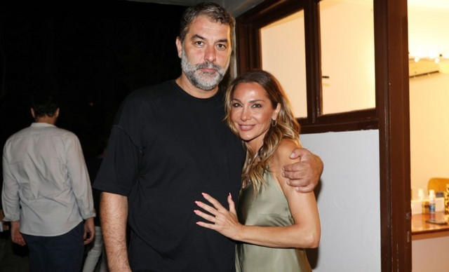 Βασίλης Μπισμπίκης – Δέσποινα Βανδή: “Το νέο μας σπίτι”