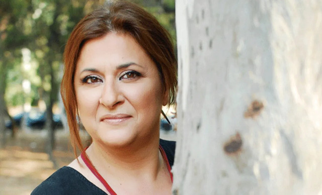 Ελισάβετ Κωνσταντινίδου: Η θρυλική “Ζουμπουλία” επιστρέφει και γίνεται viral στο TikTok