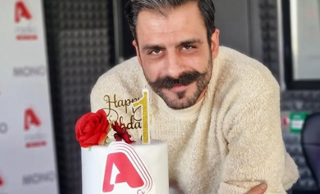 Μαρίνος Κόνσολος: “Το όνειρό; Να συνεχίσω να είμαι η φωνή που σε σηκώνει το πρωί.”