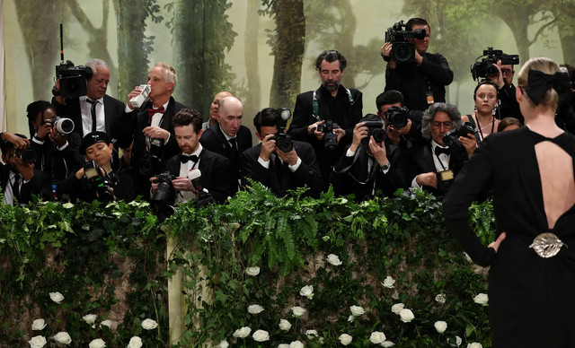 Αντίστροφη μέτρηση για το Met Gala: Αυτοί είναι οι σταρ που θα μαγνητίσουν τα φλας στο κόκκινο χαλί