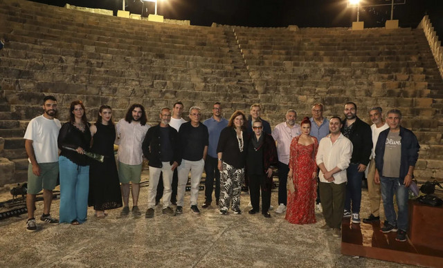 Χορικά Ύδατα: Δόθηκε η επίσημη πρεμιέρα, παραστάσεις στη Λευκωσία