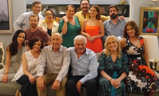 Ανατροπή! Πότε και πώς θα κάνει πρεμιέρα το νέο “Σόι σου” στον Alpha