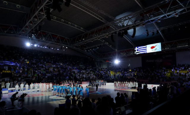 Συγκλονιστική και ιστορική στιγμή, με τον κοινό εθνικό ύμνο Κύπρου-Ελλάδας (ΒΙΝΤΕΟ)