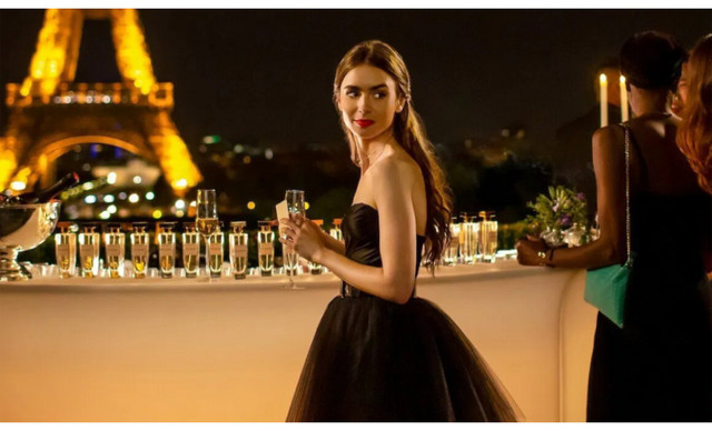 Emily in Paris: Συνεχίζονται τα γυρίσματα δύο ημέρες μετά τον θάνατο του βοηθού σκηνοθέτη