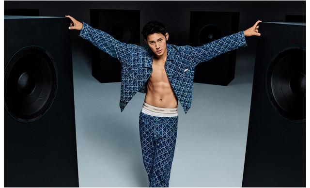 Η Calvin Klein παρουσιάζει την νέα καμπάνια denim με πρωταγωνιστή τον MINGYU