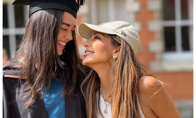 Δέσποινα Βανδή: Η βραδινή έξοδος με τη Μελίνα μετά την αποφοίτησή της (ΦΩΤΟ)
