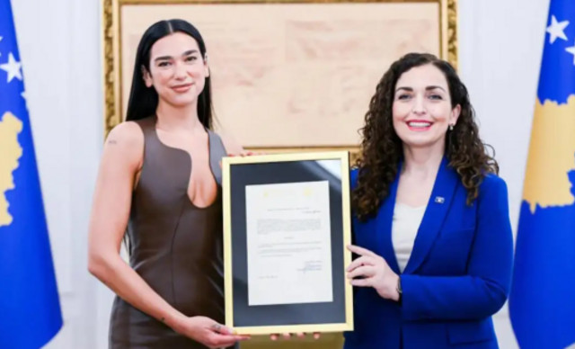 Η Dua Lipa πήρε την κοσοβάρικη υπηκοότητα: «Καλώς ήρθες πίσω στο σπίτι» – Μισή από την Αλβανία, μισή από το Κόσοβο