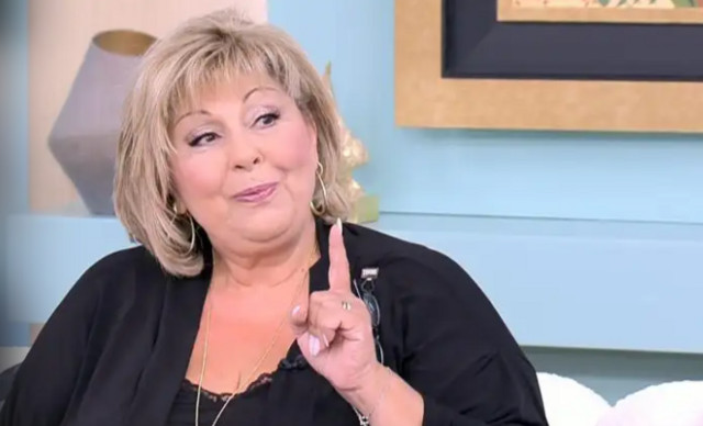 Λένα Μαντά: «Τα παιδιά μου με έστειλαν στον ψυχολόγο, κατάλαβα ότι ήμουν καταπιεστική μητέρα»