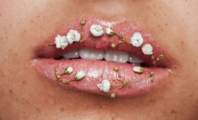 Lip care lipstick: &Pi;&omega;&sigmaf; &nu;&alpha; &#941;&chi;&epsilon;&iota;&sigmaf; &pi;&#940;&nu;&tau;&alpha; &kappa;&alpha;&lambda;&omicron;&sigma;&chi;&eta;&m