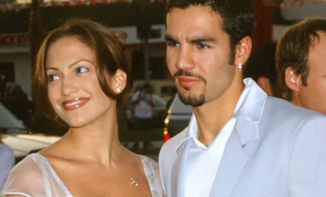 «Εσύ είσαι το πρόβλημα»: Ξεσπά ο πρώτος σύζυγος της Τζένιφερ Λόπεζ – Ήθελες να συνεχίσεις να απατάς