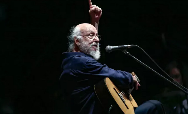 Οι τελευταίες ώρες του Διονύση Σαββόπουλου και το ευτυχισμένο τέλος