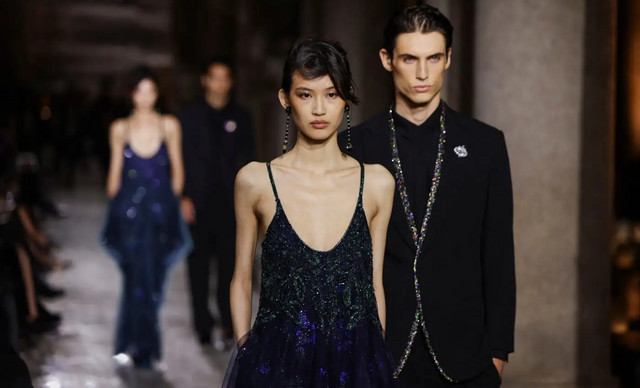 Aυτό είναι το πρόσωπο που φημολογείται ότι αναλαμβάνει τον oίκο Armani