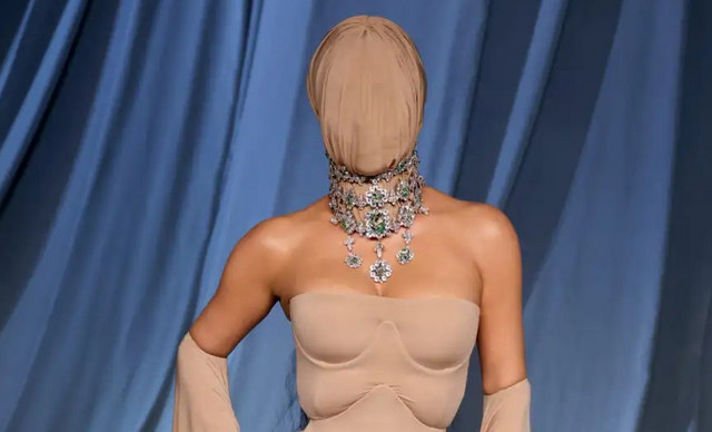 Academy Museum Gala 2025: Οι 7+1 red carpet εμφανίσεις που μαγνήτισαν όλα τα βλέμματα