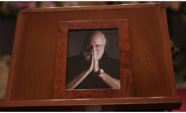 Διονύσης Σαββόπουλος: Σήμερα το τελευταίο “αντίο” – Πλήθος κόσμου στο λαϊκό προσκύνημα