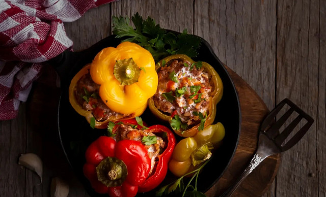 Λαχταριστή συνταγή για γεμιστές πιπεριές