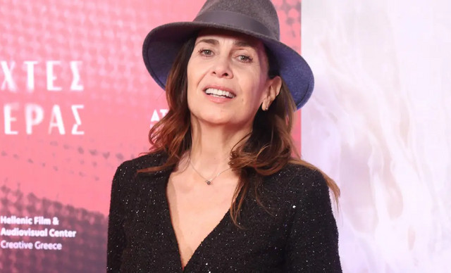 Κατερίνα Διδασκάλου: Με δεμένο χέρι μετά τον τραυματισμό στο θέατρο