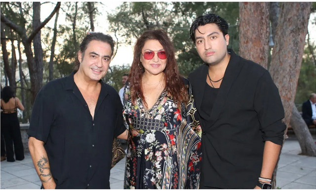 &Kappa;&alpha;&#943;&tau;&eta; &Gamma;&alpha;&rho;&mu;&pi;&#942; &Delta;&iota;&omicron;&nu;&#973;&sigma;&eta;&sigmaf; &Sigma;&chi;&omicron;&iota;&nu;&#940;