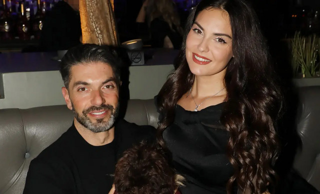 &Alpha;&nu;&delta;&rho;&iota;&#974;&tau;&omicron;&upsilon; &Mu;&alpha;&rho;&tau;&#943;&kappa;&alpha;&sigmaf;: &Mu;&alpha;&zeta;&#943; &sigma;&tau;&omicron; &am