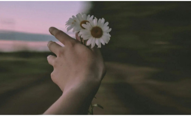 Αστρολογικές προβλέψεις 15/11: Σύγχυση, ισορροπία και νέες ευκαιρίες