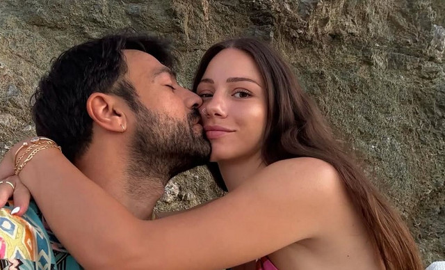 Γεωργίου – Χριστοδούλου: Τρυφερά στιγμιότυπα από το πρώτο τους ταξίδι μετά τη γέννηση της κόρης τους