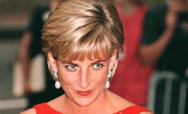 Νέο βιβλίο κατηγορεί το BBC για “συγκάλυψη” μετά τη συνέντευξη της πριγκίπισσας Νταϊάνα