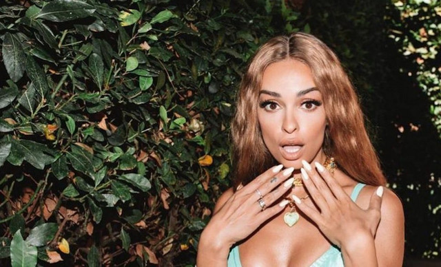 Ελένη Φουρέιρα: Το εκρηκτικό pole dancing πάνω στη σκηνή (ΒΙΝΤΕΟ)