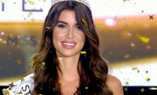 Ιωάννα Μπέλλα – Άλλαξε ριζικά εμφάνιση: Ακολουθεί ένα εντελώς διαφορετικό πρότυπο (ΦΩΤΟ)