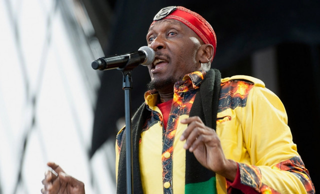 Πέθανε ο θρύλος της ρέγκε Τζίμι Κλιφ σε ηλικία 81 ετών