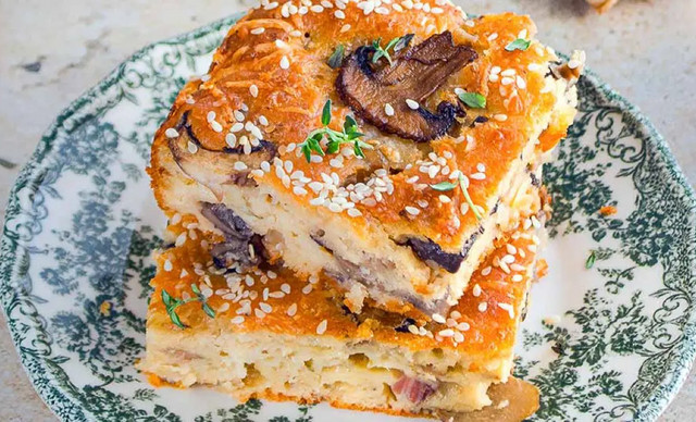 Συνταγή για μανιταρόπιτα χωρίς φύλλο σε χρόνο dt