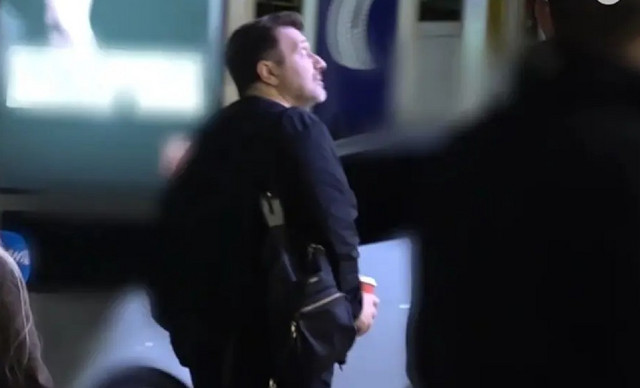 Γιάννης Πλούταρχος: Η πρώτη αντίδραση στις κάμερες μετά την καταδίκη της 47χρονης stalker του