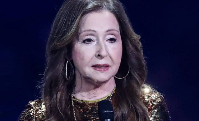 Θρήνος για τη Βίκυ Λέανδρος – Έφυγε από την ζωη το πιο αγαπημένο της πρόσωπο