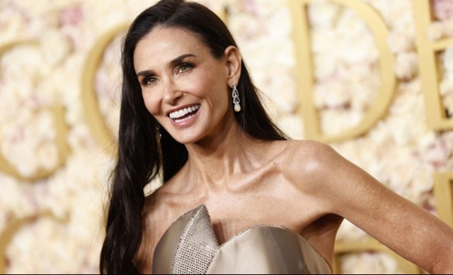 Ντέμι Μουρ: Η εντυπωσιακή Gucci διάφανη τουαλέτα που φόρεσε για τα 63α γενέθλιά της