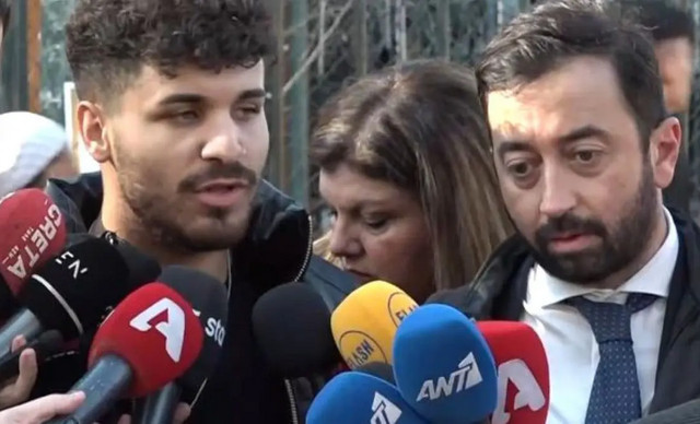 &Omicron;&iota; &pi;&rho;ώ&tau;&epsilon;&sigmaf; &delta;&eta;&lambda;ώ&sigma;&epsilon;&iota;&sigmaf; &tau;&omicron;&upsilon; 21&chi;&rho;&omicron;&nu;&omicron;&upsilon; -&laquo;O M&alpha;&zeta;&omega;&nu;ά&kappa;&eta;&sigmaf; &epsilon;ί&nu;&alpha;&iota; &sigma;&tau;&omicron; &beta;&iota;&omicron;&gamma;&rho;&alpha;&phi;&iota;&kappa;ό &mu;&omicron;&upsilon;, &tau;&omicron;&nu; &kappa;&alpha;&tau;&alpha;&gamma;&gamma;έ&lambda;&lambda;&omega; &gamma;&iota;&alpha;..&raquo;