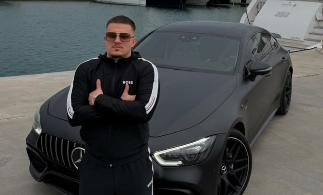 O &Iota;van Greco &sigma;&upsilon;&nu;&epsilon;&lambda;ή&phi;&theta;&eta; &mu;&epsilon; &kappa;&lambda;&epsilon;&mu;&mu;έ&nu;&omicron; ό&chi;&eta;&mu;&alpha; &tau;&epsilon;&lambda;&omicron;ύ&sigma;&epsilon; &sigma;&epsilon; &kappa;&alpha;&tau;&rsquo; &omicron;ί&kappa;&omicron;&nu; &pi;&epsilon;&rho;&iota;&omicron;&rho;&iota;&sigma;&mu;ό &mu;&epsilon; &beta;&rho;&alpha;&chi;&iota;&omicron;&lambda;ά&kappa;&iota;