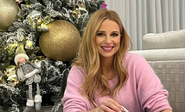 &Chi;&rho;&iota;&sigma;&tau;&iota;ά&nu;&alpha; &Alpha;&rho;&iota;&sigma;&tau;&omicron;&tau;έ&lambda;&omicron;&upsilon;&sigmaf;: &Pi;&omicron;&zeta;ά&rho;&epsilon;&iota; &mu;&epsilon; &tau;&omicron;&nu; &ldquo;έ&rho;&omega;&tau;&alpha; &tau;&eta;&sigmaf; &zeta;&omega;ή&sigmaf; &tau;&eta;&sigmaf;&rdquo;