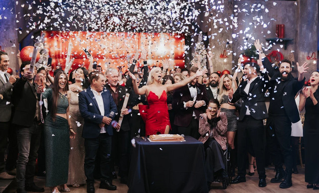 &laquo;&Pi;&rho;&omega;&tau;&omicron;&chi;&rho;&omicron;&nu;&iota;ά &sigma;&tau;&omicron;&nu; ALPHA&raquo;: &Mu;ί&alpha; &pi;&rho;ώ&tau;&eta; &gamma;&epsilon;ύ&sigma;&eta; &alpha;&pi;ό ό&lambda;&alpha; ό&sigma;&alpha; &theta;&alpha; &pi;&alpha;&rho;&alpha;&kappa;&omicron;&lambda;&omicron;&upsilon;&theta;ή&sigma;&omicron;&upsilon;&mu;&epsilon;