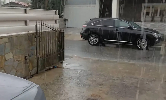 HELLO! info: Άνοιξαν οι ουρανοί! Βροχές σε όλη την Κύπρο (ΒΙΝΤΕΟ)