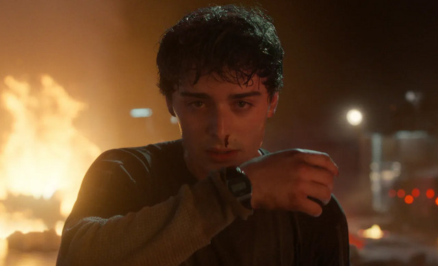 Stranger Things: &Sigma;&tau;&iota;&sigmaf; 26 &Delta;&epsilon;&kappa;&epsilon;&mu;&beta;&rho;ί&omicron;&upsilon; έ&rho;&chi;&omicron;&nu;&tau;&alpha;&iota; &tau;&alpha; &nu;έ&alpha; &epsilon;&pi;&epsilon;&iota;&sigma;ό&delta;&iota;&alpha; &ndash; &Tau;&iota; &theta;&alpha; &delta;&omicron;&upsilon;&nu; &omicron;&iota; &phi;&alpha;&nu; &tau;&eta;&sigmaf; &sigma;&epsilon;&iota;&rho;ά&sigmaf;;