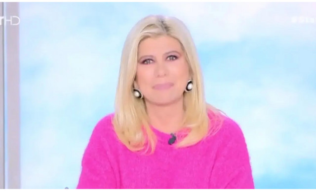 &Zeta;ή&nu;&alpha; &Kappa;&omicron;&upsilon;&tau;&sigma;&epsilon;&lambda;ί&nu;&eta;: &Xi;έ&sigma;&pi;&alpha;&sigma;&epsilon; &sigma;&epsilon; &delta;ά&kappa;&rho;&upsilon;&alpha; &sigma;&tau;&omicron;&nu; &laquo;&alpha;έ&rho;&alpha;&raquo;