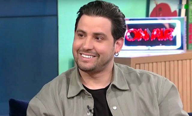 Αναστάσιος Ράμμος: Η πρώτη δημόσια εμφάνιση με την εγκυμονούσα σύντροφό του (BINTEO)