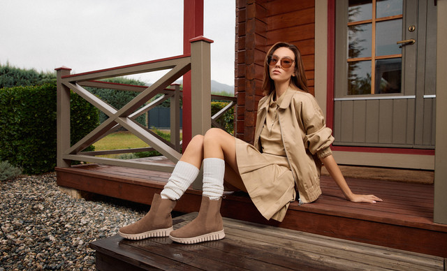 Adam&rsquo;s Shoes: T&alpha; &pi;&alpha;&pi;&omicron;ύ&tau;&sigma;&iota;&alpha; &pi;&omicron;&upsilon; &theta;&alpha; &laquo;&kappa;&lambda;έ&psi;&omicron;&upsilon;&nu;&raquo; &tau;&iota;&sigmaf; &epsilon;&nu;&tau;&upsilon;&pi;ώ&sigma;&epsilon;&iota;&sigmaf; &tau;&omicron;&nu; &phi;&epsilon;&tau;&iota;&nu;ό &Chi;&epsilon;&iota;&mu;ώ&nu;&alpha;