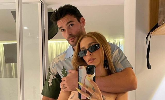 E&lambda;έ&nu;&eta; &Phi;&omicron;&upsilon;&rho;έ&iota;&rho;&alpha;: &Mu;&alpha;&sigmaf; &delta;&epsilon;ί&chi;&nu;&epsilon;&iota; &tau;&omicron; &sigma;&alpha;&lambda;ό&nu;&iota; &tau;&omicron;&upsilon; &sigma;&pi;&iota;&tau;&iota;&omicron;ύ &tau;&eta;&sigmaf; &kappa;&alpha;&iota; &tau;&omicron; &gamma;&iota;&omicron; &tau;&eta;&sigmaf; &mu;&epsilon; &tau;&omicron;&nu; &Alpha;&lambda;&mu;&pi;έ&rho;&tau;&omicron;