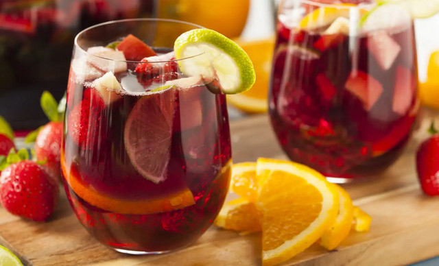 &Chi;&upsilon;&mu;ό&sigmaf; cranberry: 7 &lambda;ό&gamma;&omicron;&iota; &pi;&omicron;&upsilon; &theta;&alpha; &sigma;&epsilon; &kappa;ά&nu;&omicron;&upsilon;&nu; &nu;&alpha; &tau;&omicron;&nu; &lambda;&alpha;&tau;&rho;έ&psi;&epsilon;&iota;&sigmaf;