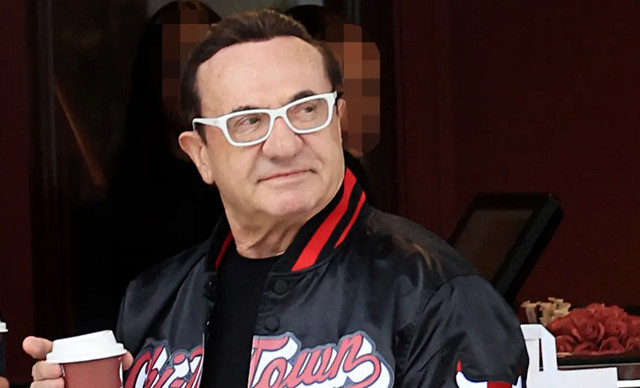 &Lambda;&epsilon;&upsilon;&tau;έ&rho;&eta;&sigmaf; &Pi;&alpha;&nu;&tau;&alpha;&zeta;ή&sigmaf;:&nbsp;&Omicron;&iota; &pi;&rho;ώ&tau;&epsilon;&sigmaf; &delta;&eta;&lambda;ώ&sigma;&epsilon;&iota;&sigmaf; &tau;&omicron;&upsilon; &tau;&rho;&alpha;&gamma;&omicron;&upsilon;&delta;&iota;&sigma;&tau;ή &mu;&epsilon;&tau;&alpha; &tau;&omicron; &epsilon;&xi;&iota;&tau;ή&rho;&iota;&omicron;