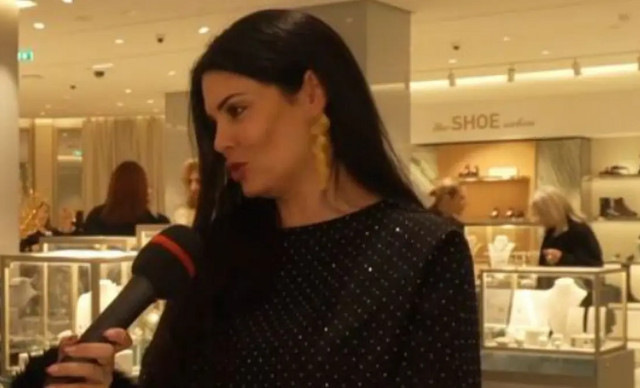 &Mu;&alpha;&rho;ί&alpha; &Kappa;&omicron;&rho;&iota;&nu;&theta;ί&omicron;&upsilon;: Έ&tau;&sigma;&iota; &alpha;&nu;&tau;έ&delta;&rho;&alpha;&sigma;&epsilon; &sigma;&epsilon; &epsilon;&rho;ώ&tau;&eta;&sigma;&eta; &gamma;&iota;&alpha; &tau;&omicron;&nu; &sigma;ύ&nu;&tau;&rho;&omicron;&phi;ό &tau;&eta;&sigmaf;