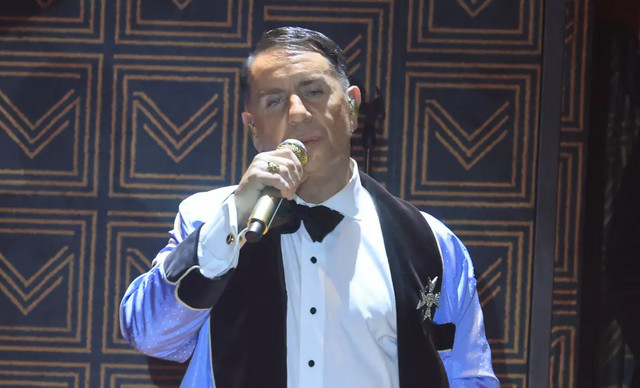 &Mu;&alpha;&zeta;&omega;&nu;ά&kappa;&eta;&sigmaf;: &Eta; &alpha;&pi;&omicron;&kappa;ά&lambda;&upsilon;&psi;&eta; &laquo;&beta;ό&mu;&beta;&alpha;&raquo; &alpha;&pi;ό &tau;&omicron; &omicron;&iota;&kappa;&omicron;&gamma;&epsilon;&nu;&epsilon;&iota;&alpha;&kappa;ό &tau;&omicron;&upsilon; &pi;&epsilon;&rho;&iota;&beta;ά&lambda;&lambda;&omicron;&nu;