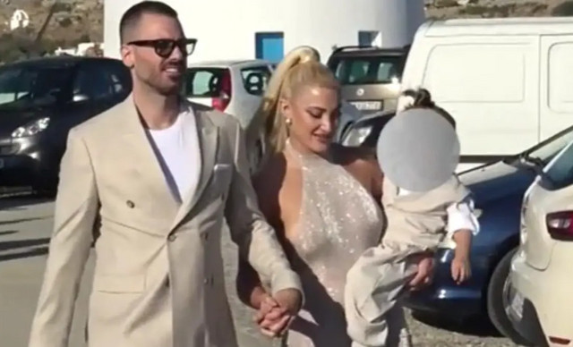 Ιωάννα Τούνη: H συγκινητική αφιέρωση στην ανθοδέσμη που έλαβε από τον σύντροφό της