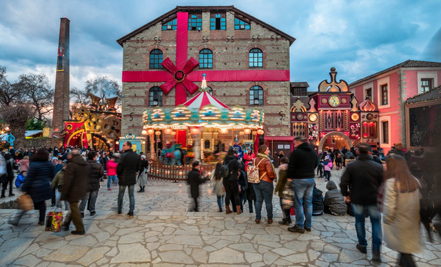 Χριστούγεννα στην Ελλάδα: Αυτοί είναι οι 5 διαχρονικοί προορισμοί για οικογενειακές διακοπές